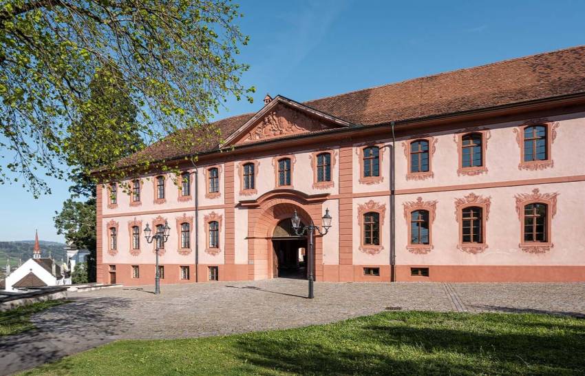 <p>Gebäude F<br />Kommende Hitzkirch</p>