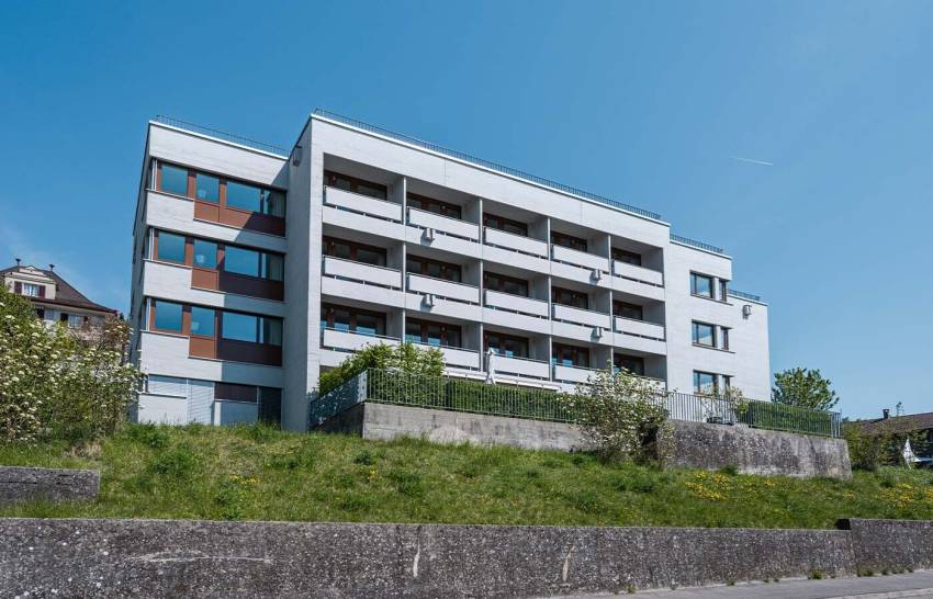 <p>Gebäude G<br />Hotel IPH</p>